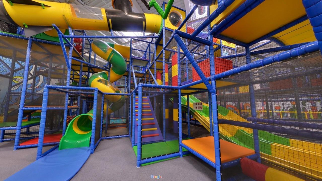 Zábavní park  T  O  N  G  O